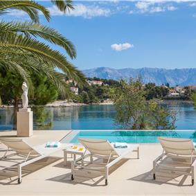 Luxury 6 Bedroom Brac Island Beach Front Villa With Heated Infinity Pool and lift near Sumartin sleeps 12